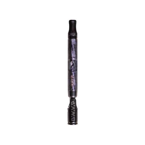 M7_XL_Stealth Stehend mit Kappe